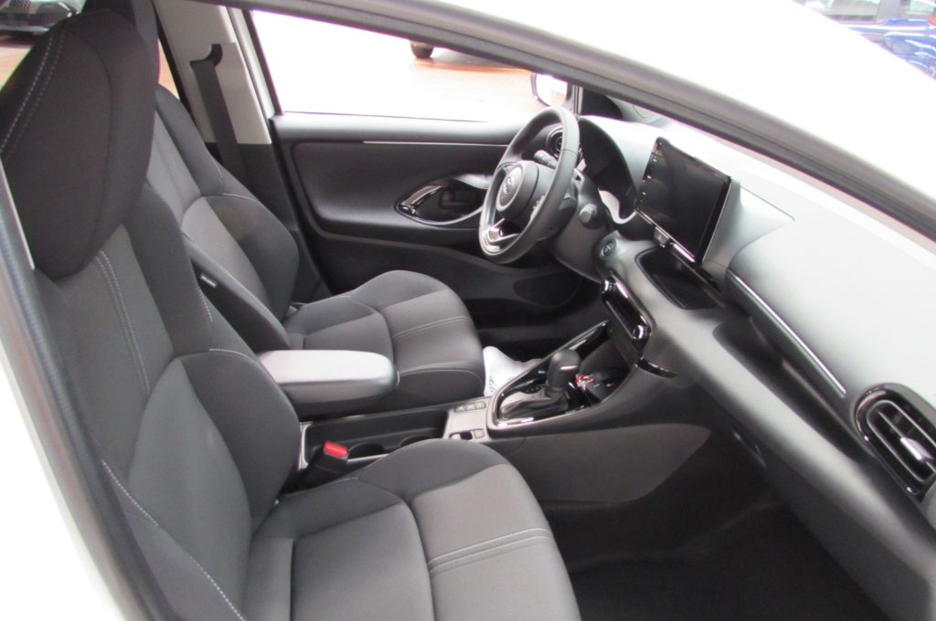 TOYOTA Yaris 1.5 Hybrid 5 porte ICON KM ZERO - 17