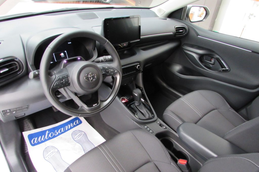 TOYOTA Yaris 1.5 Hybrid 5 porte ICON KM ZERO - 8