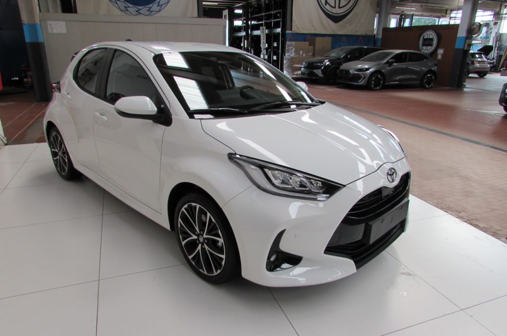 TOYOTA Yaris 1.5 Hybrid 5 porte ICON KM ZERO - 3