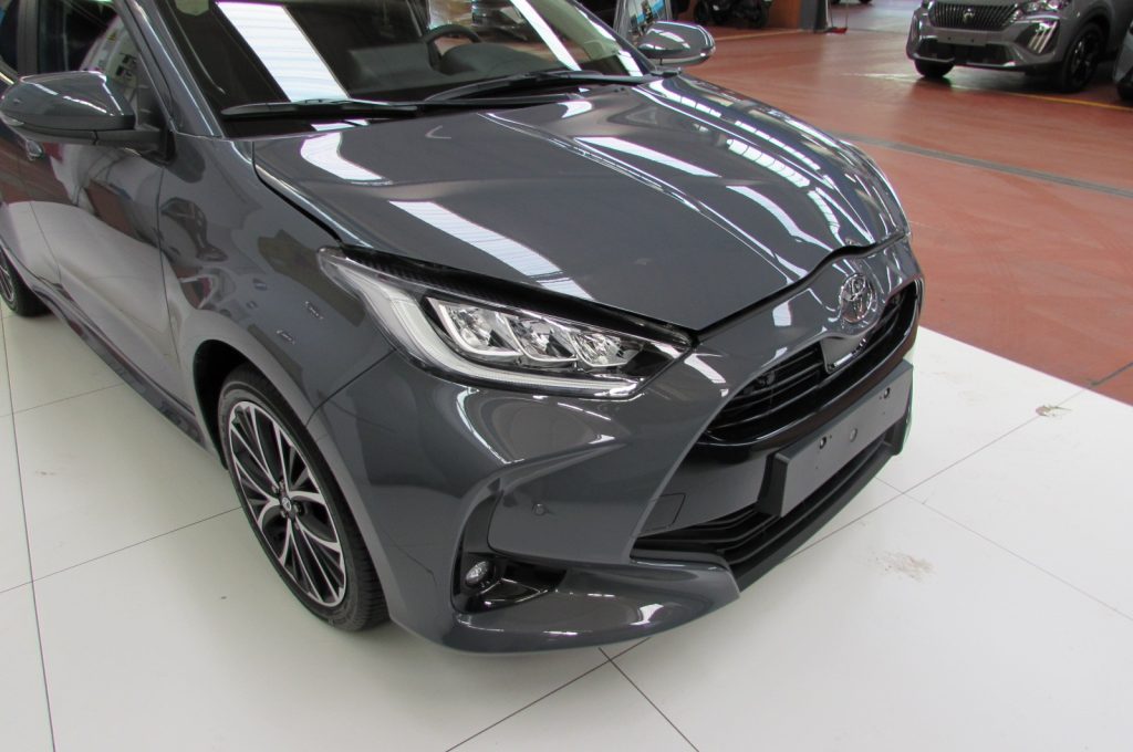 TOYOTA Yaris 1.5 Hybrid 5 porte ICON KM ZERO - 19
