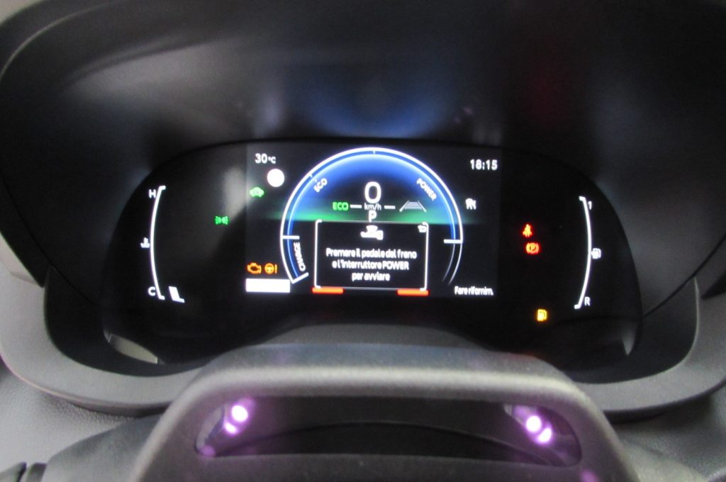 TOYOTA Yaris 1.5 Hybrid 5 porte ICON KM ZERO - 14
