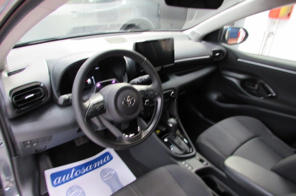 TOYOTA Yaris 1.5 Hybrid 5 porte ICON KM ZERO - 8