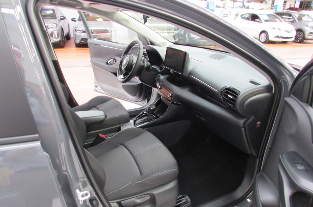 TOYOTA Yaris 1.5 Hybrid 5 porte ICON KM ZERO - 18