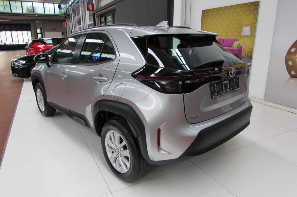 TOYOTA Yaris Cross 1.5 Hybrid 5p. E-CVT Active - 4
