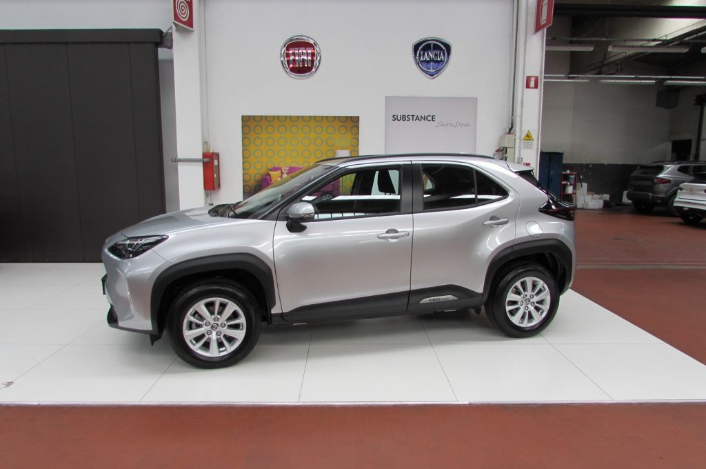TOYOTA Yaris Cross 1.5 Hybrid 5p. E-CVT Active - 5