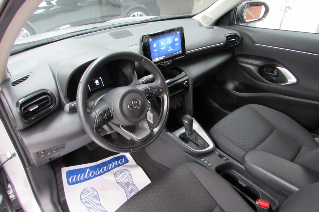 TOYOTA Yaris Cross 1.5 Hybrid 5p. E-CVT Active - 8