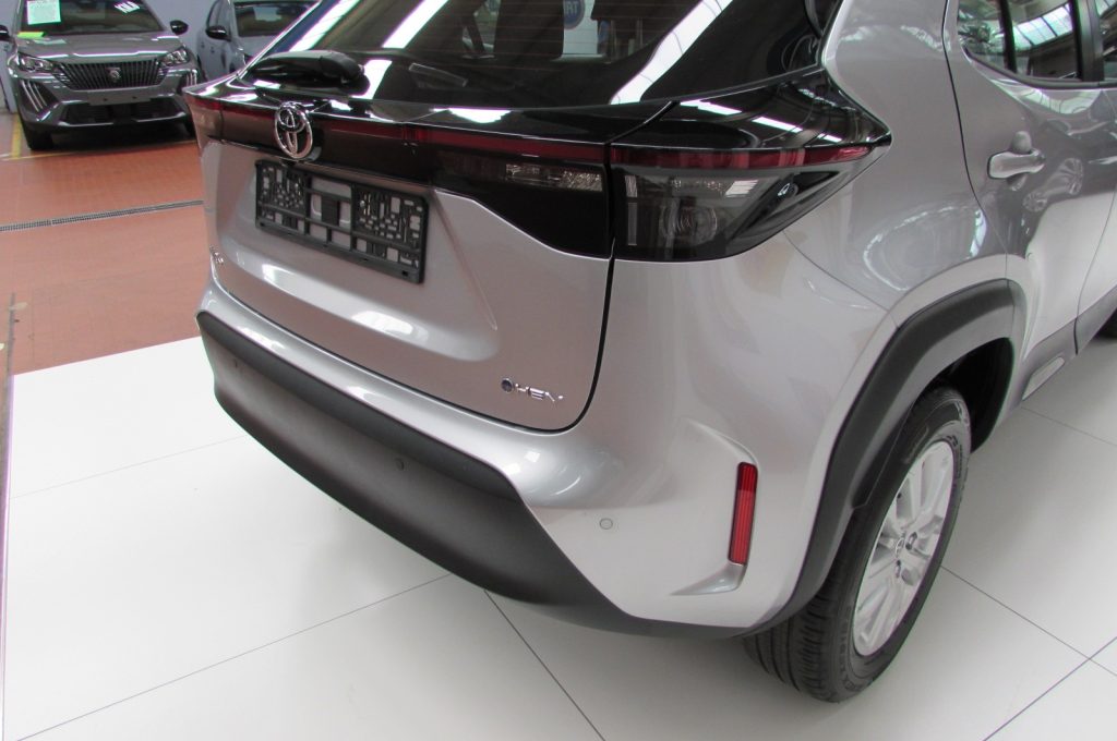 TOYOTA Yaris Cross 1.5 Hybrid 5p. E-CVT Active - 15