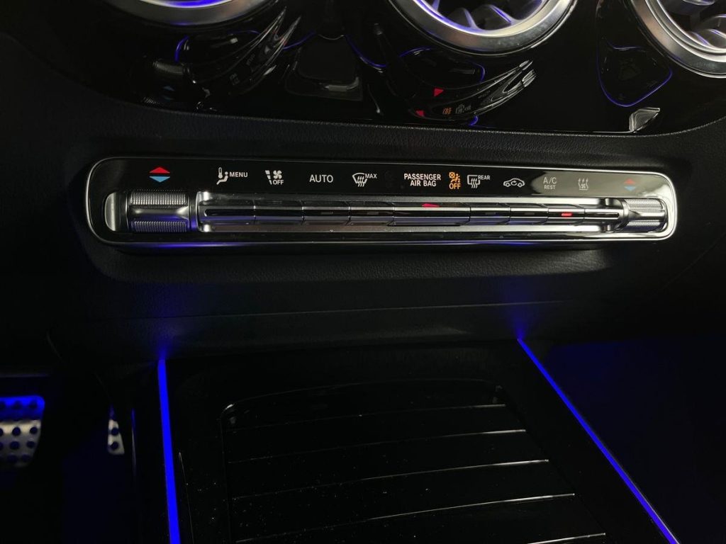 MERCEDES-BENZ GLA 250 e EQ AMG Line Advanced Plus auto - 13