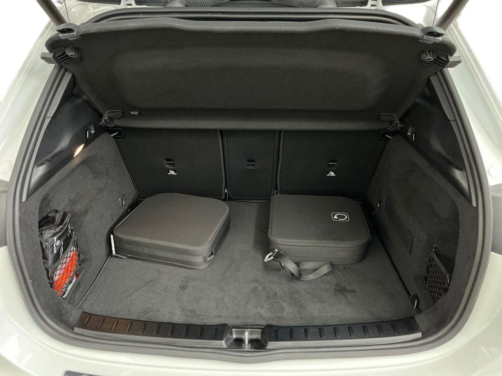 MERCEDES-BENZ GLA 250 e EQ AMG Line Advanced Plus auto - 14