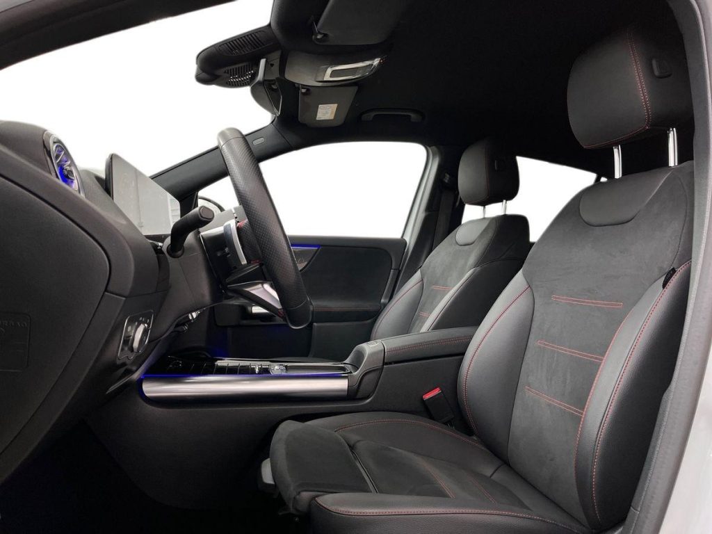 MERCEDES-BENZ GLA 250 e EQ AMG Line Advanced Plus auto - 10