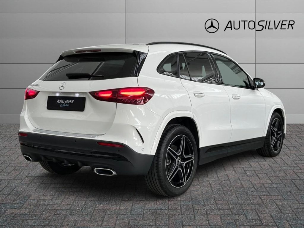 MERCEDES-BENZ GLA 200 d Automatic AMG Line Advanced Plus - 2