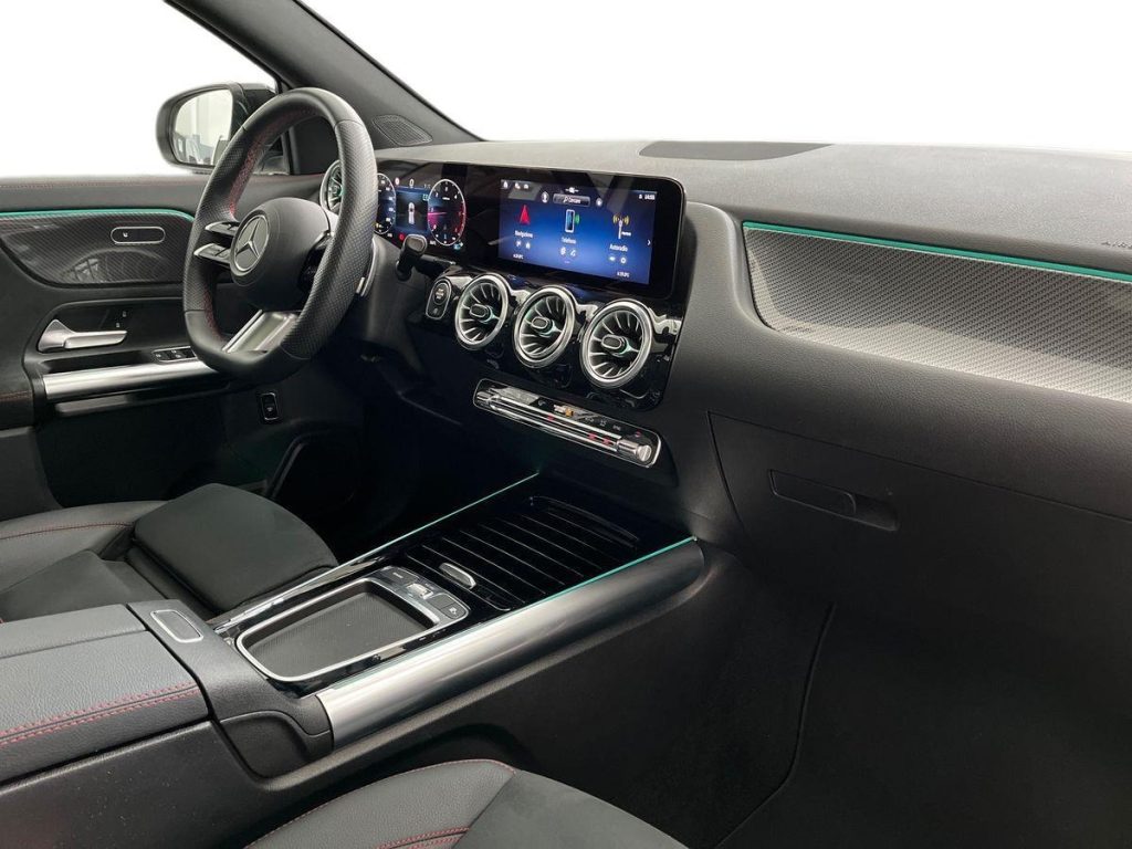 MERCEDES-BENZ GLA 200 d Automatic AMG Line Advanced Plus - 16