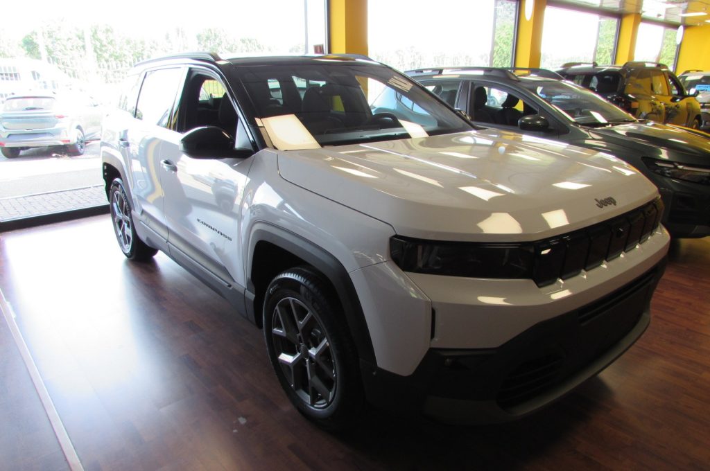 JEEP Compass 1.2 Turbo 48V e-Hybrid Summit - 3