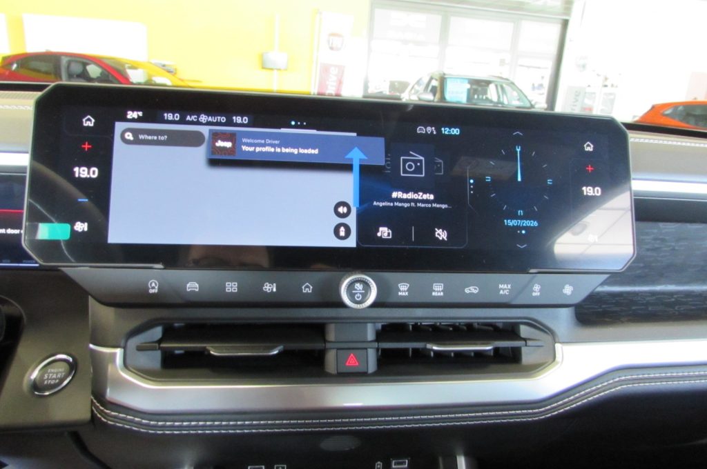 JEEP Compass 1.2 Turbo 48V e-Hybrid Summit - 9