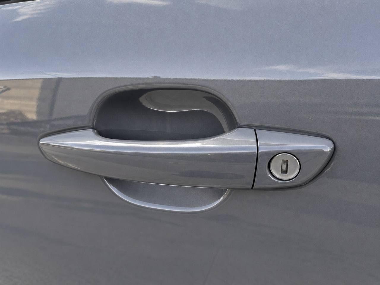 PEUGEOT 2008 Hybrid 145 e-DCS6 Allure - 36