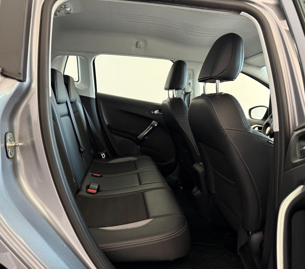 PEUGEOT 2008 1° serie PureTech 82 Allure - 12