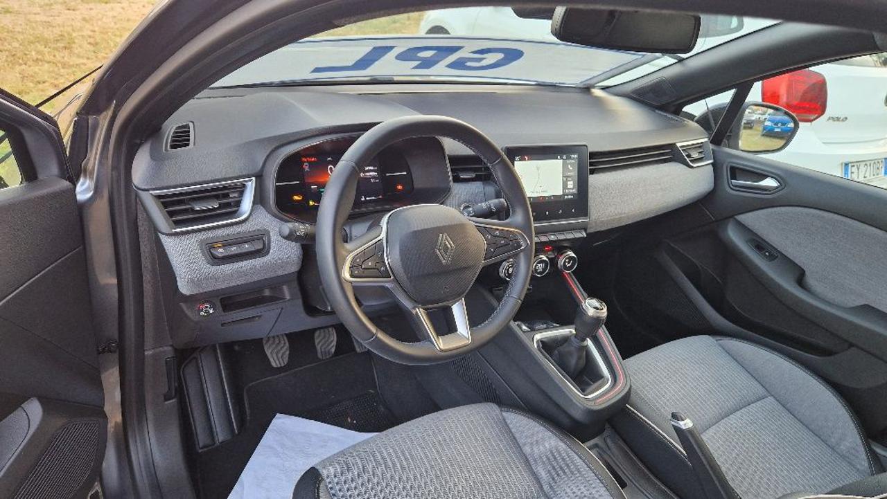 RENAULT Clio ECO-G 100 CV 5 porte Techno - 8