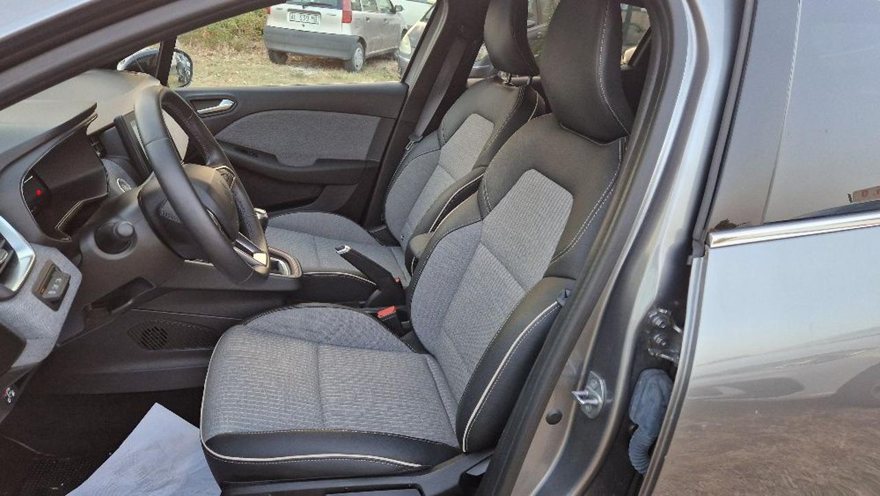 RENAULT Clio ECO-G 100 CV 5 porte Techno - 11
