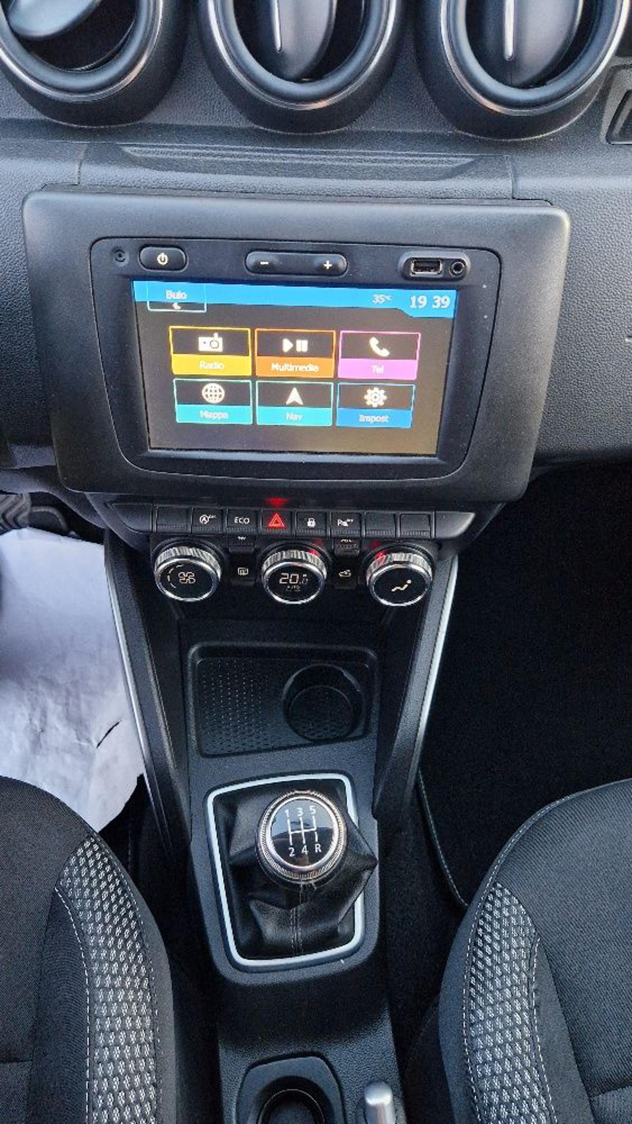 DACIA Duster 1.0 TCe 100 CV ECO-G 4x2 Prestige - 13
