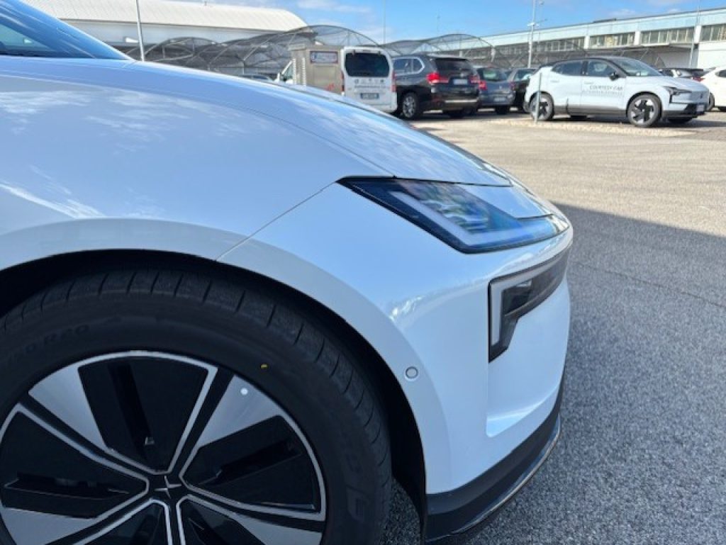 POLESTAR Polestar 4 Long Range Single Motor Prime - Grid Foto 8