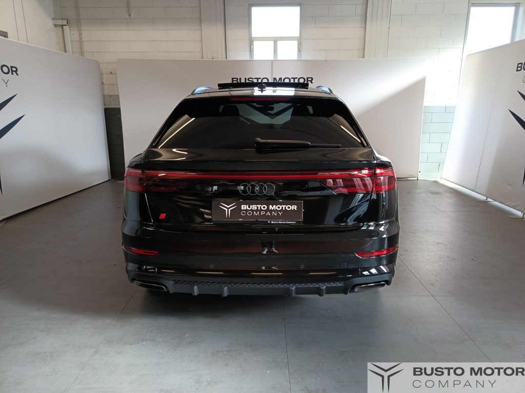 AUDI Q8 Q8 3.0 tdi mhev S line edition quattro 286cv tiptr - 5