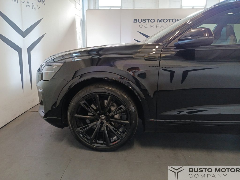 AUDI Q8 Q8 3.0 tdi mhev S line edition quattro 286cv tiptr - 7