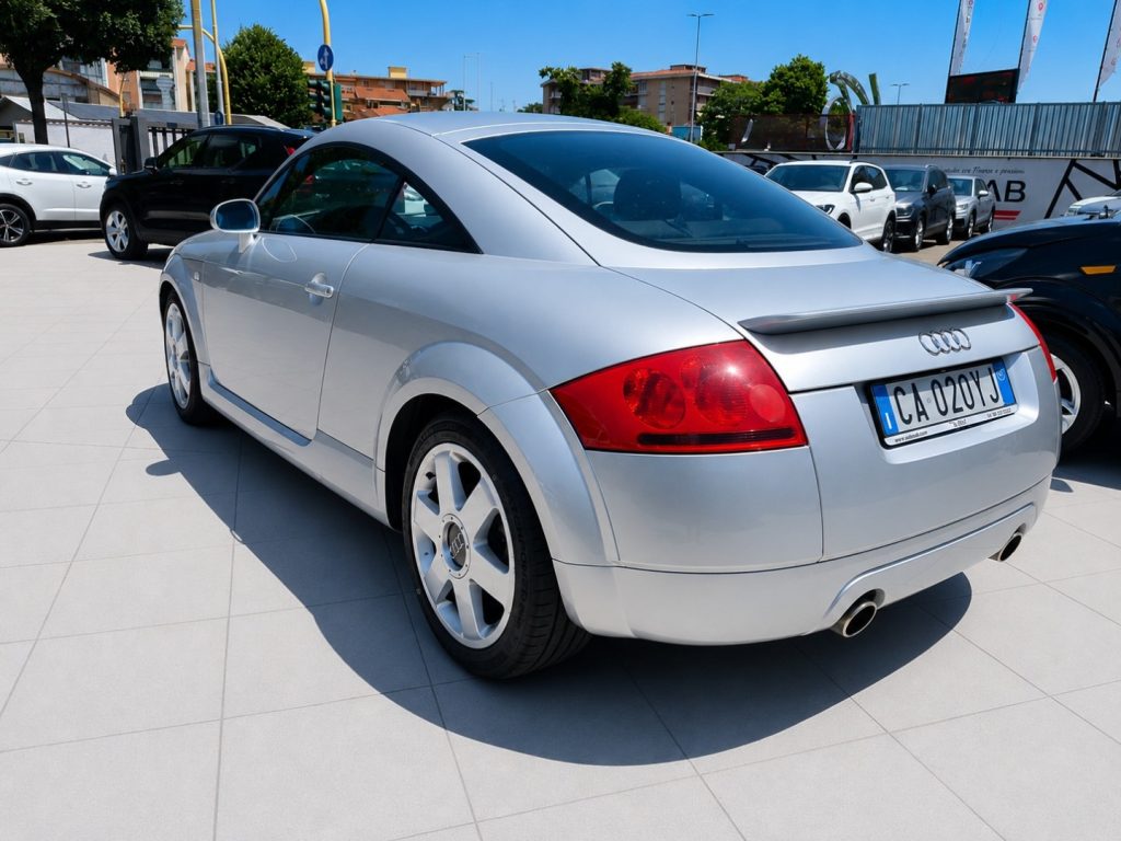 AUDI TT Coupé 1.8 T Quattro 225 CV Pelle - 4