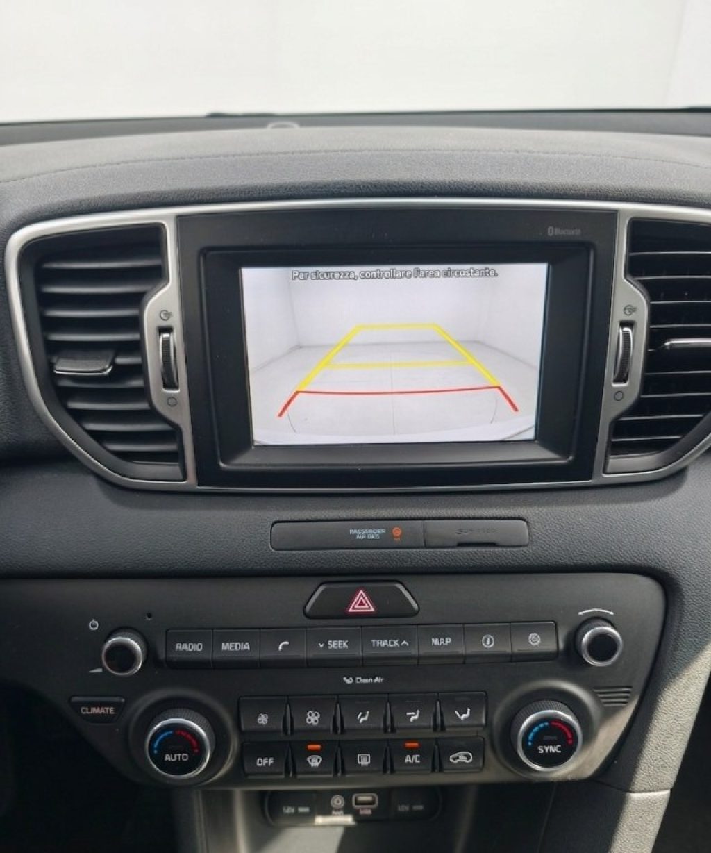KIA Sportage 1.7 CRDI Business Class Navi Clima Aut. - 12