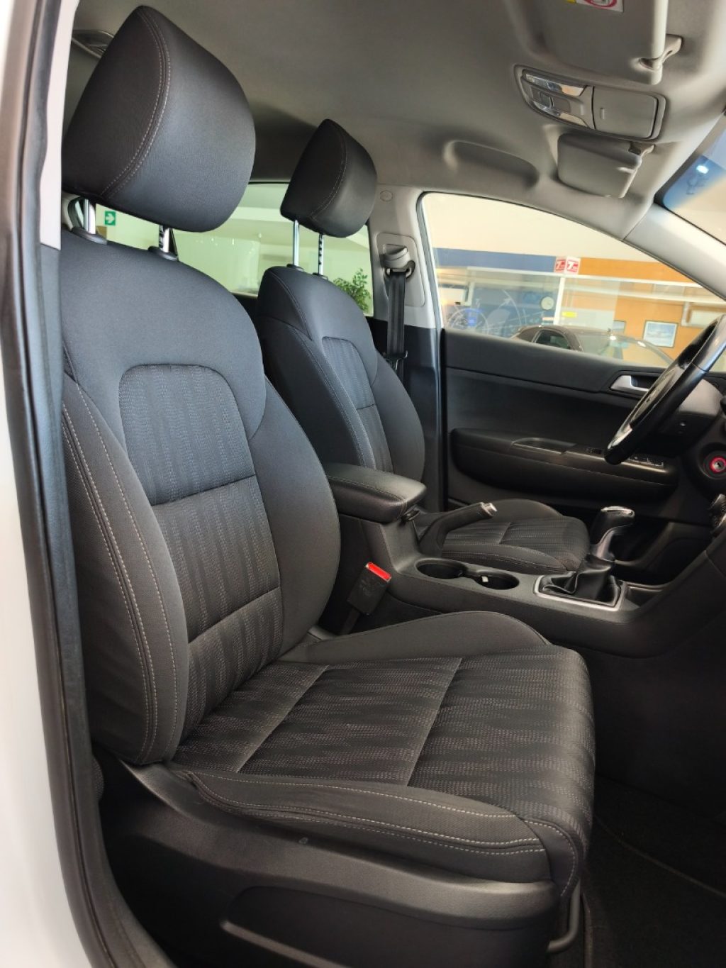 KIA Sportage 1.7 CRDI Business Class Navi Clima Aut. - 14