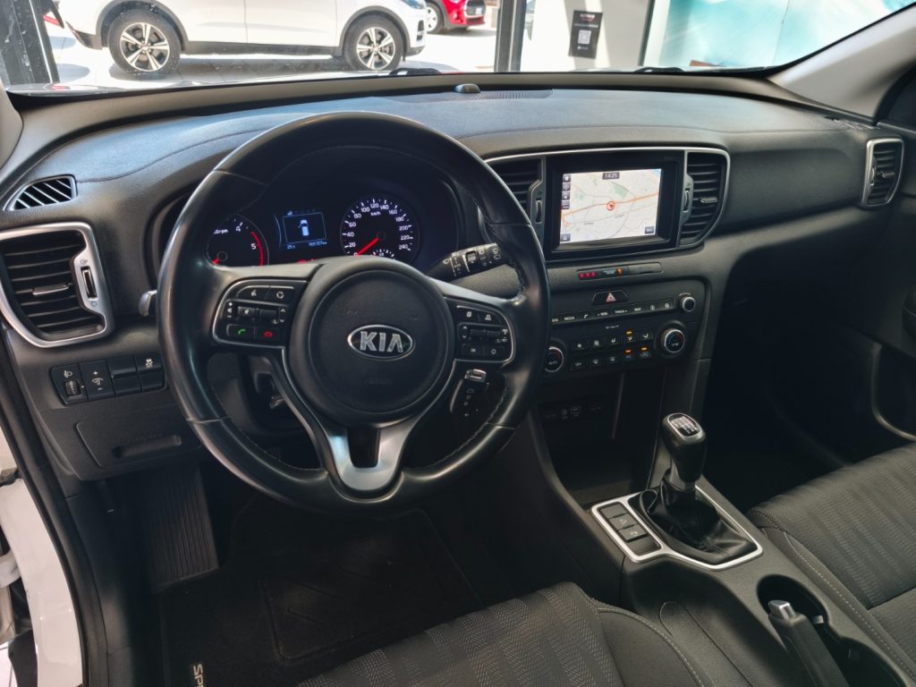 KIA Sportage 1.7 CRDI Business Class Navi Clima Aut. - 9