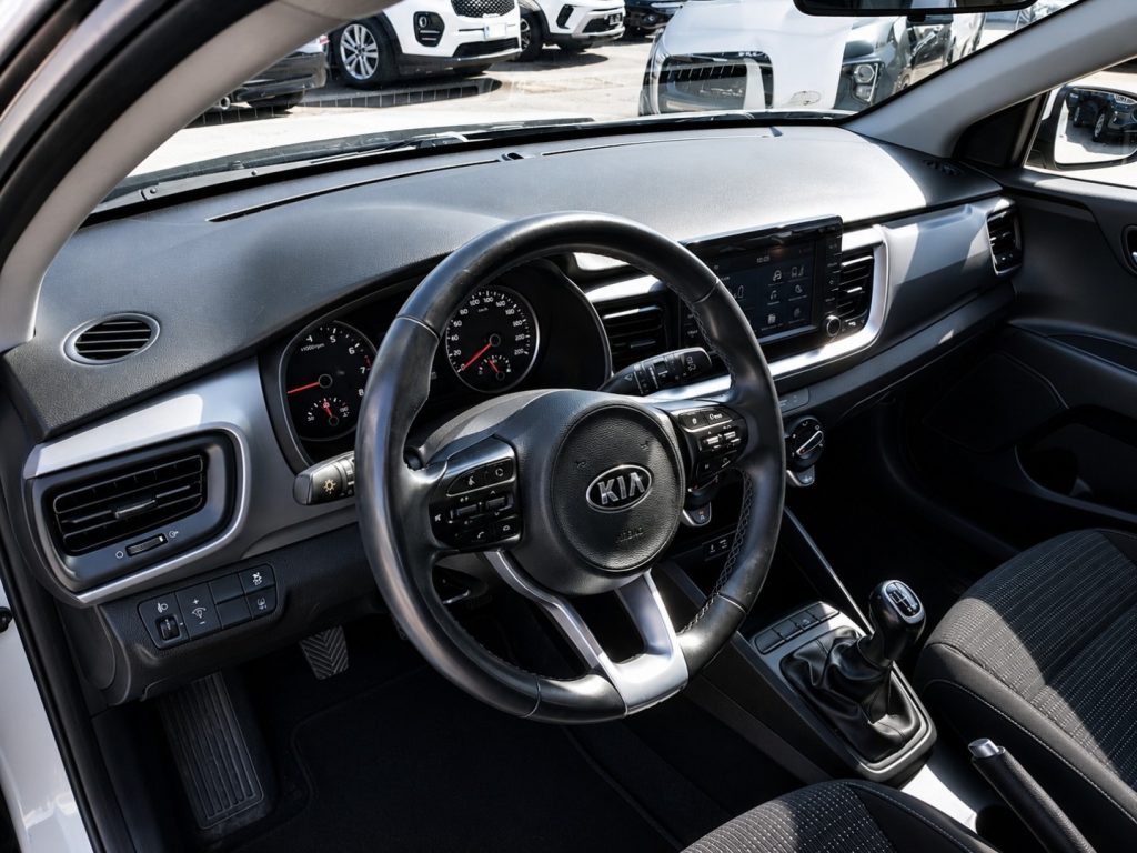 KIA Stonic 1.0 T-GDi 120 CV Style Navi Clima - 9