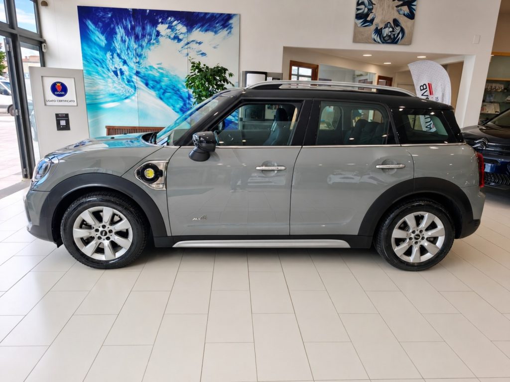 MINI Countryman 1.5 Cooper SE ALL4 Plug In Hybrid Automatic - 4
