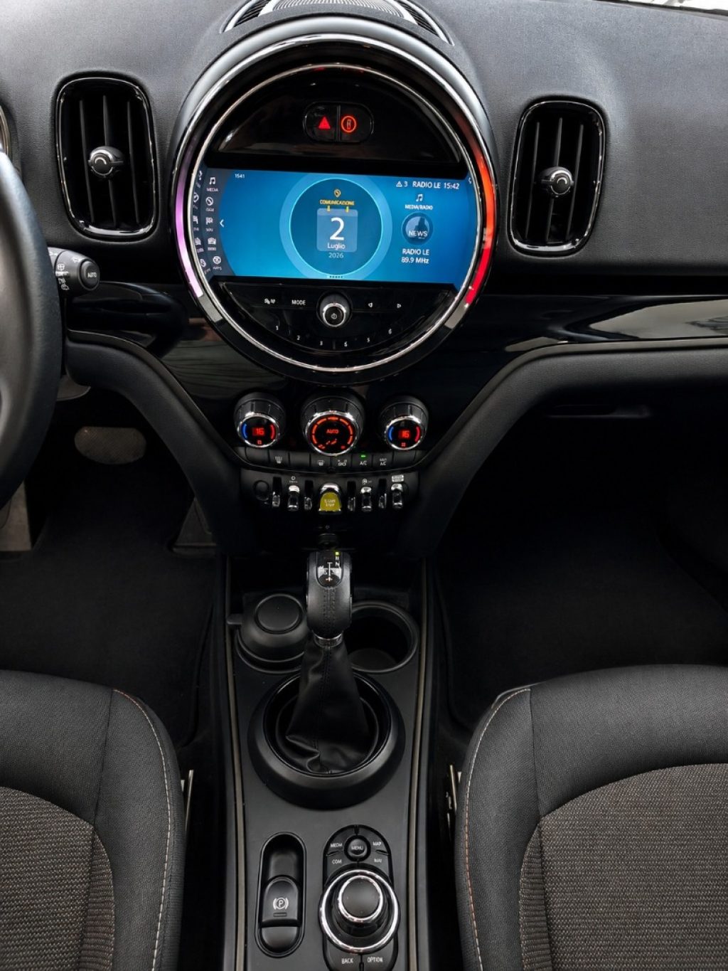 MINI Countryman 1.5 Cooper SE ALL4 Plug In Hybrid Automatic - 11
