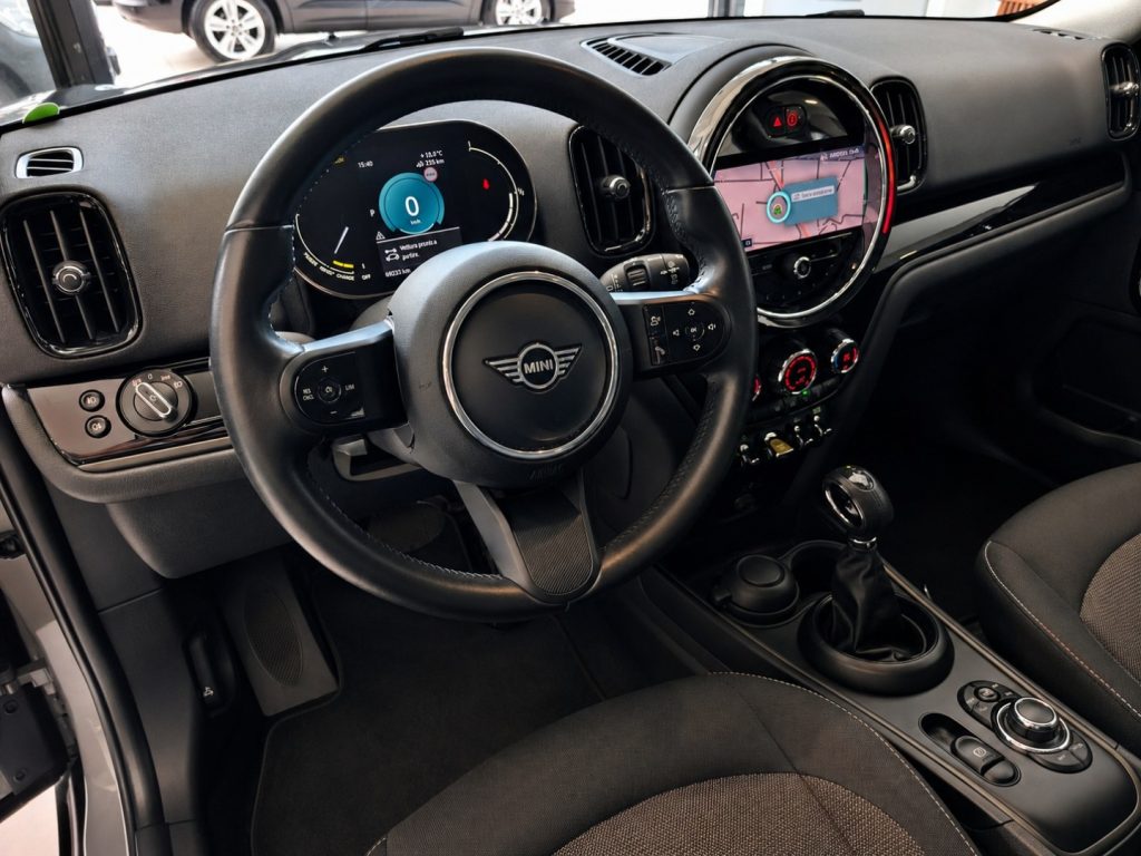 MINI Countryman 1.5 Cooper SE ALL4 Plug In Hybrid Automatic - 16