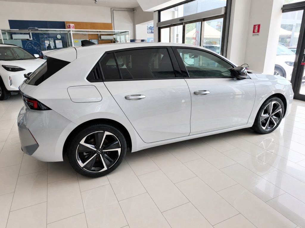 OPEL Astra Aut. AT8 1.2 Turbo 130 CV Business - 4