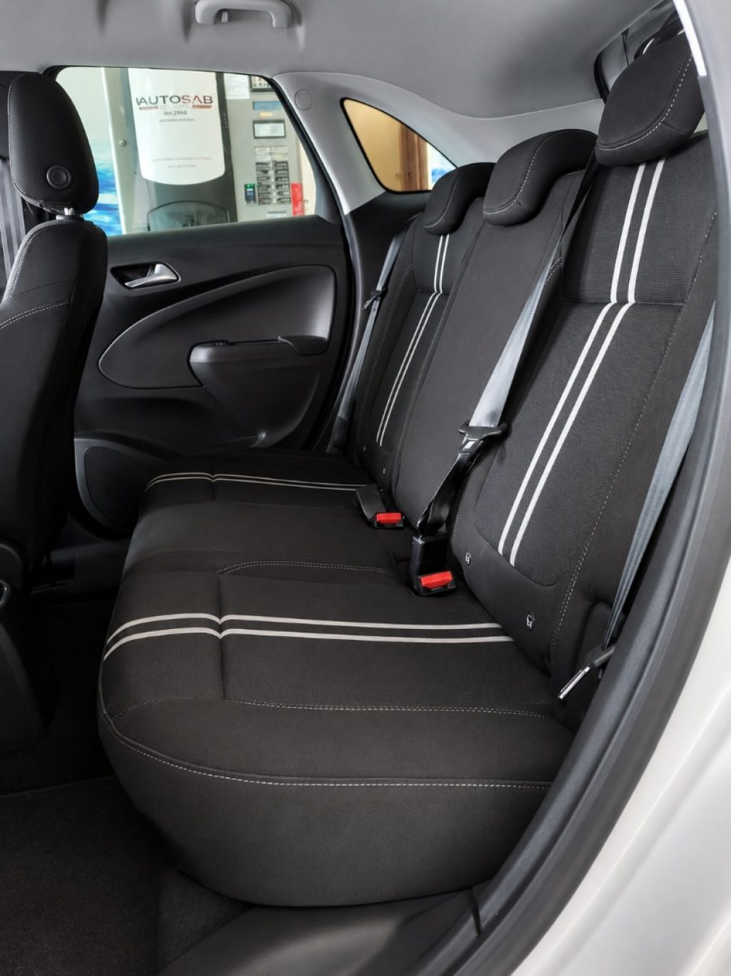 OPEL Crossland 1.2 Cambio Aut. 130 cv Pelle Navi Neopatentati - 14