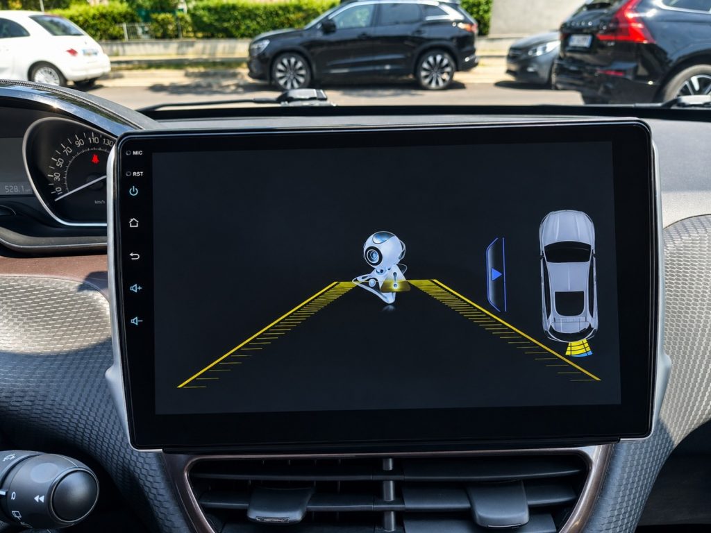 PEUGEOT 2008 1.4 HDi 68 Cv Navi Neo Patentati - 17