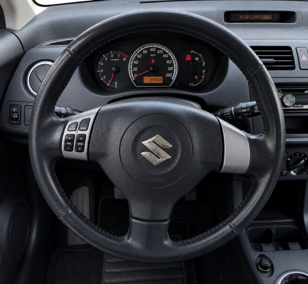 SUZUKI Swift 1.3 5p. Ok Neopatentati Bluetooth - 12