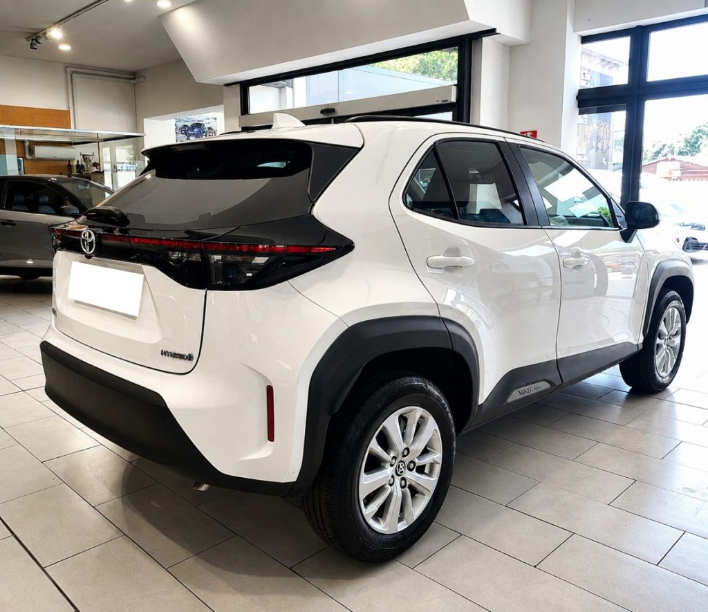TOYOTA Yaris Cross 1.5 Full Hybrid E-CVT Clima Autom. Aziendale - 4