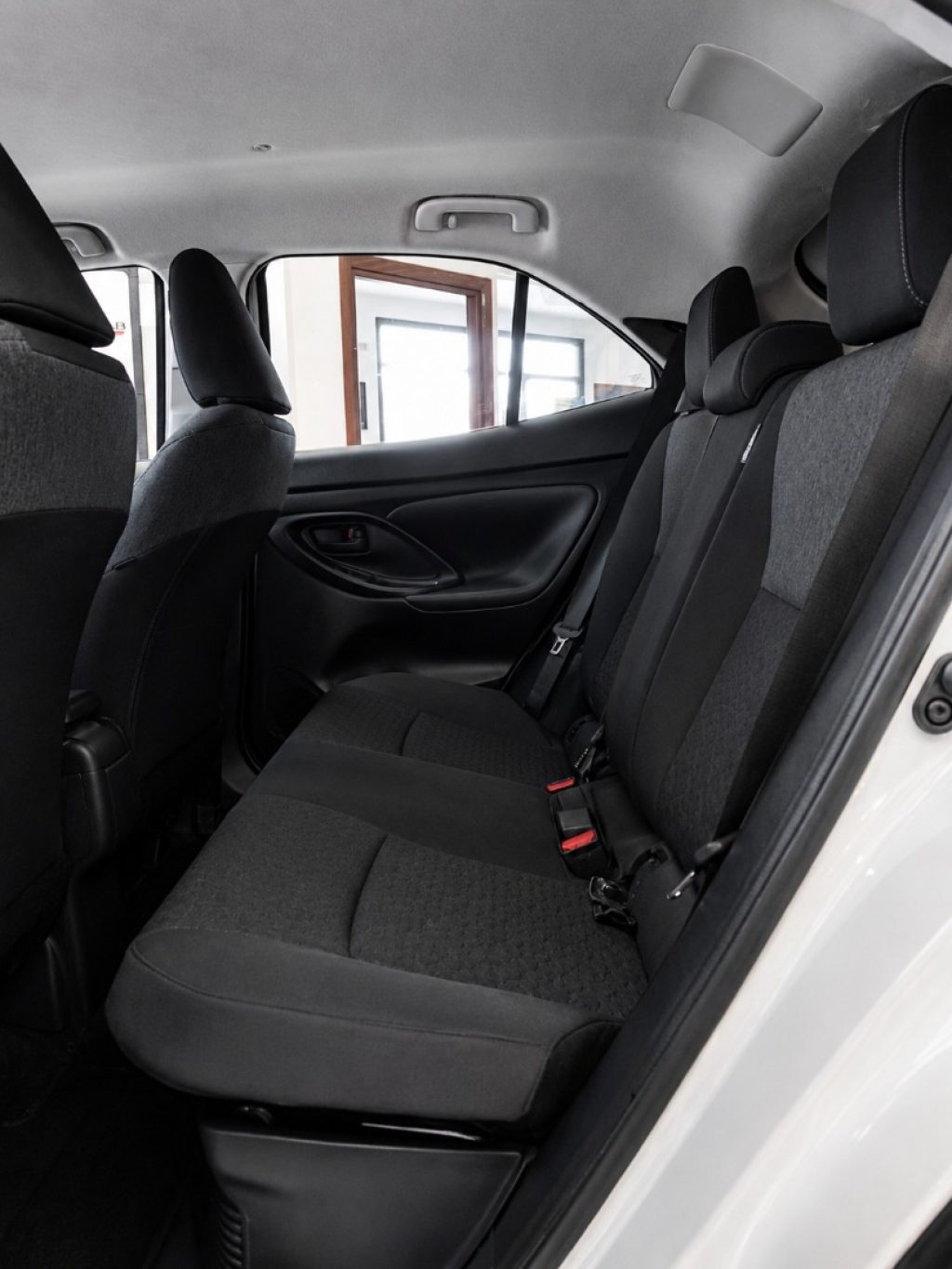 TOYOTA Yaris Cross 1.5 Full Hybrid E-CVT Clima Autom. Aziendale - 20