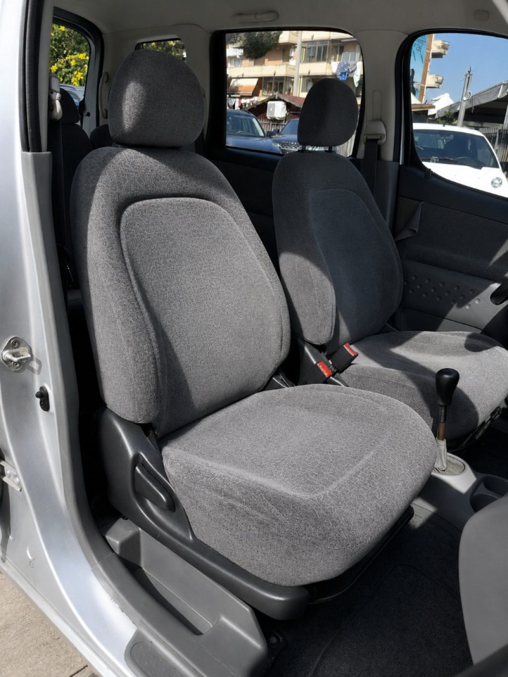 TOYOTA Yaris Verso 1.3i 16V Ok Neopatentati - 14