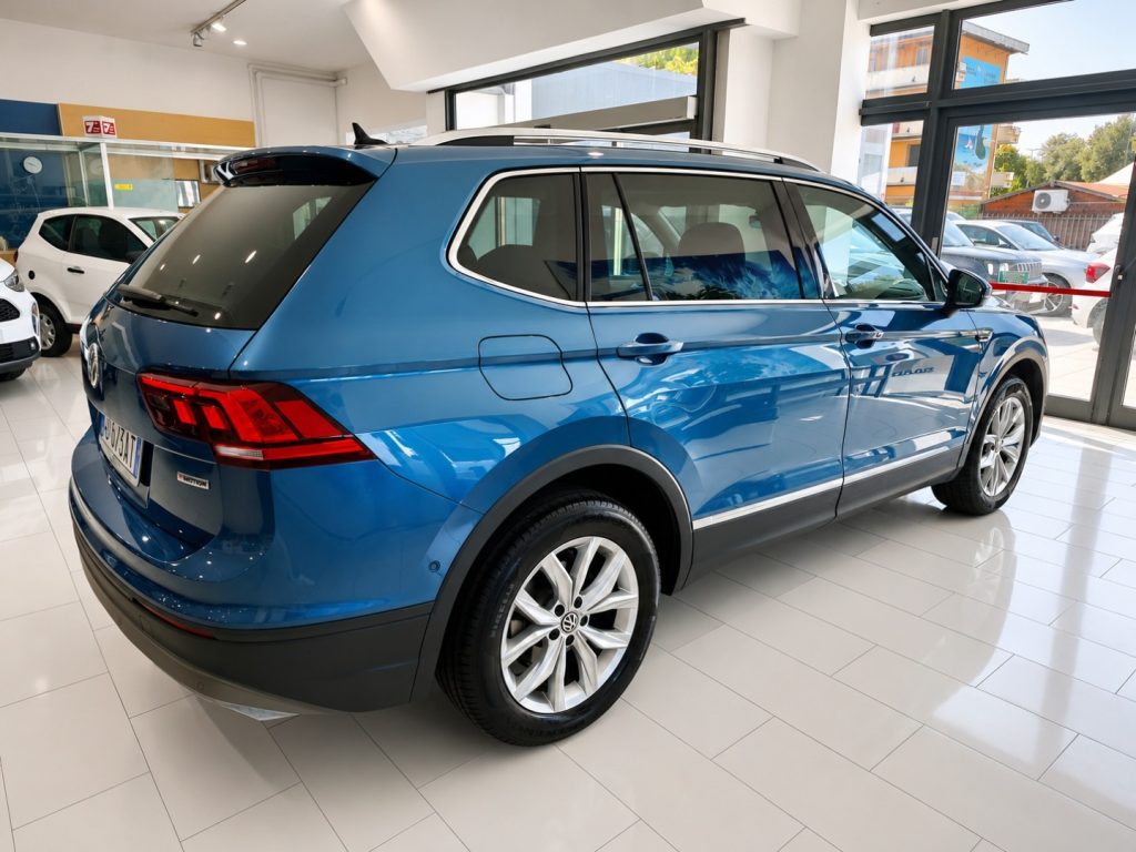 VOLKSWAGEN Tiguan Allspace 2.0 TDI 4motion DSG Tetto Panoramico Advanced - 4