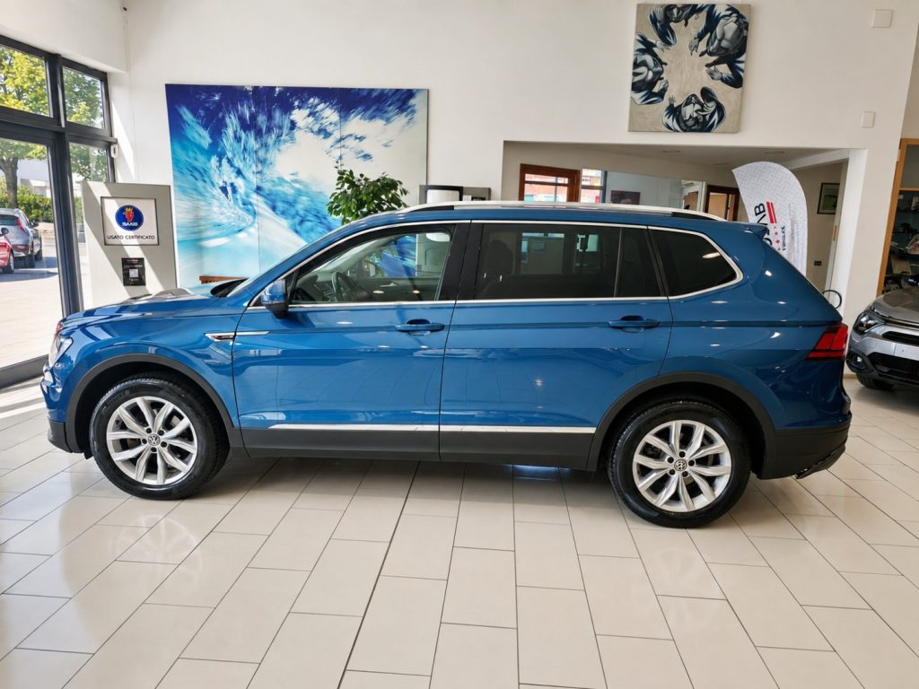 VOLKSWAGEN Tiguan Allspace 2.0 TDI 4motion DSG Tetto Panoramico Advanced - 6