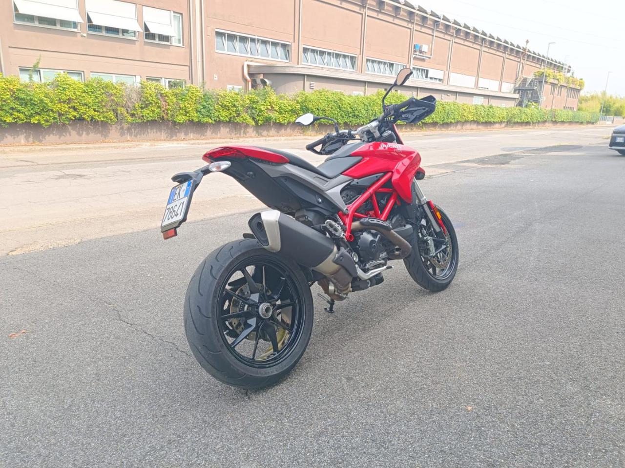 DUCATI Hypermotard 939 939 - 10