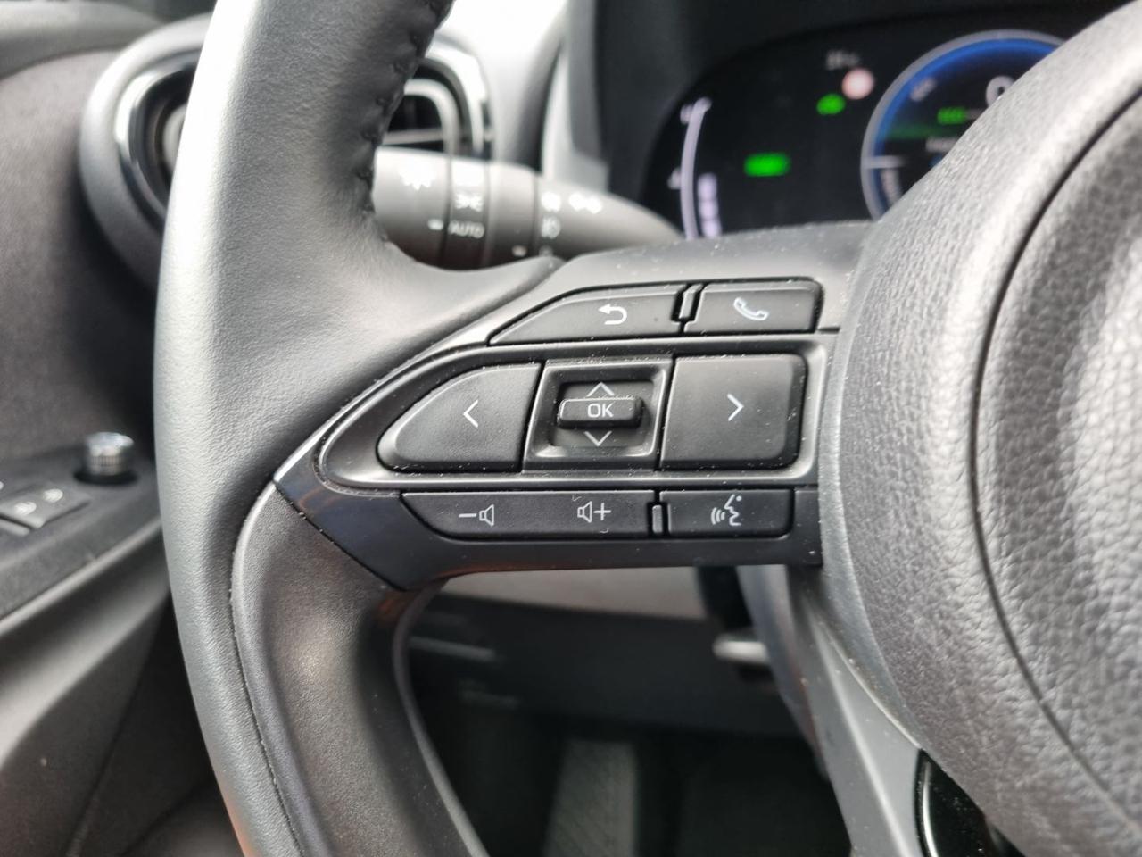 TOYOTA Yaris Cross 1.5 Hybrid 130 CV 5p. E-CVT Trend - 22