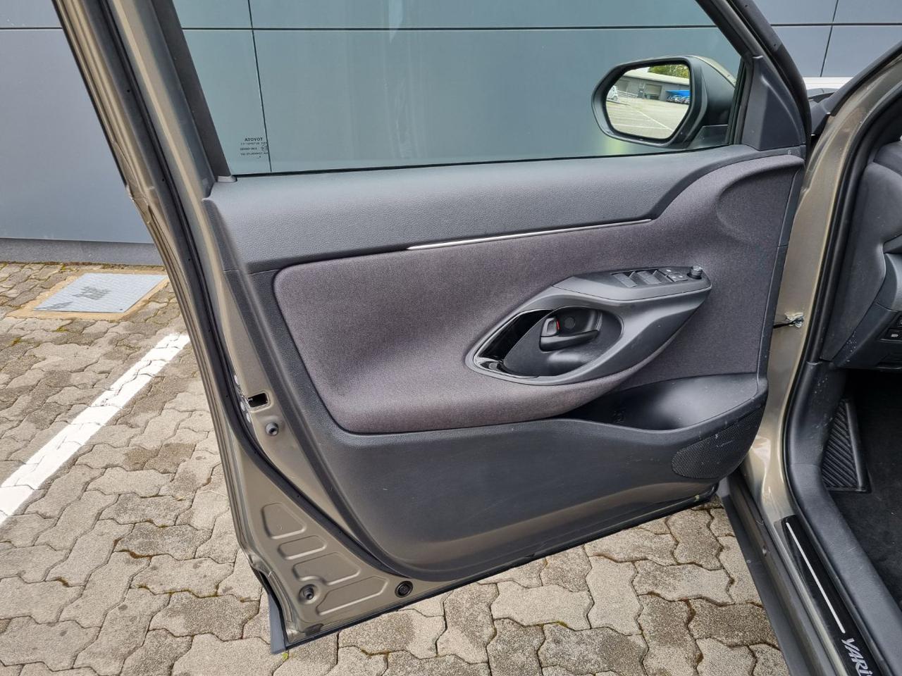 TOYOTA Yaris Cross 1.5 Hybrid 130 CV 5p. E-CVT Trend - 23