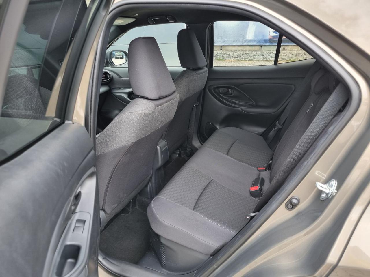 TOYOTA Yaris Cross 1.5 Hybrid 130 CV 5p. E-CVT Trend - 12