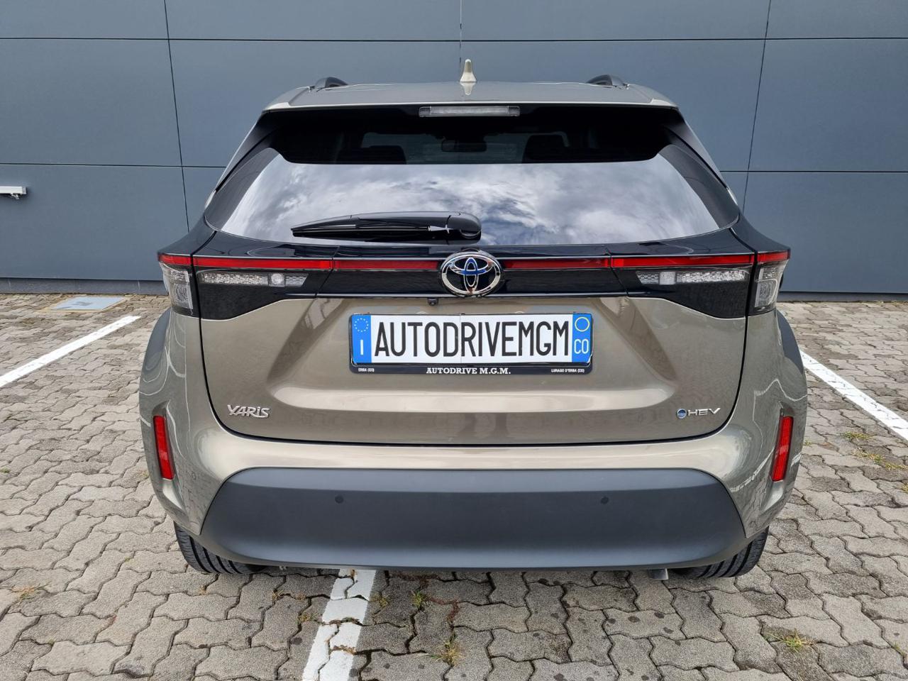 TOYOTA Yaris Cross 1.5 Hybrid 130 CV 5p. E-CVT Trend - 3
