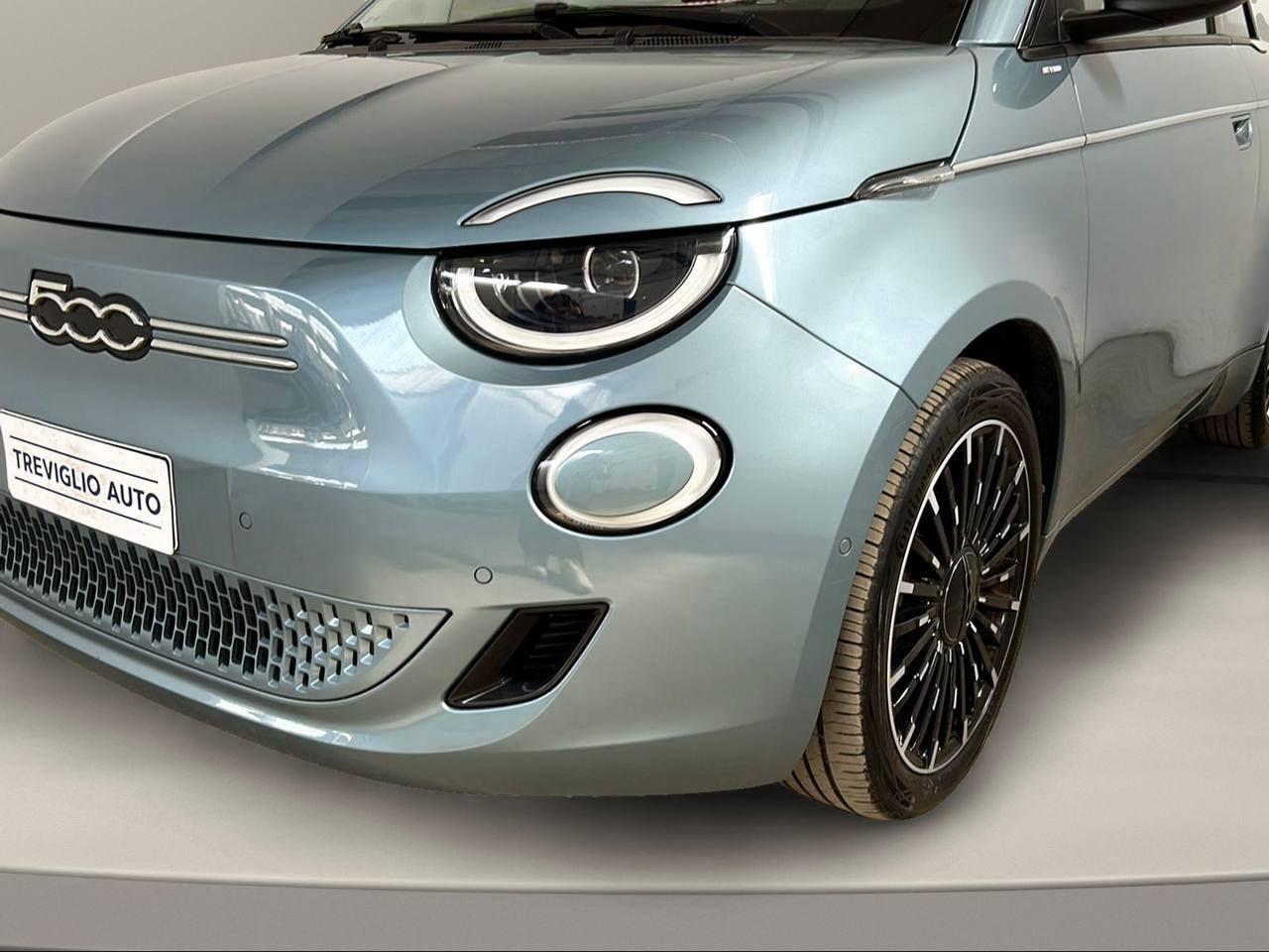 FIAT 500 3+1 42 kWh La Prima 320 Km autonomia - 33