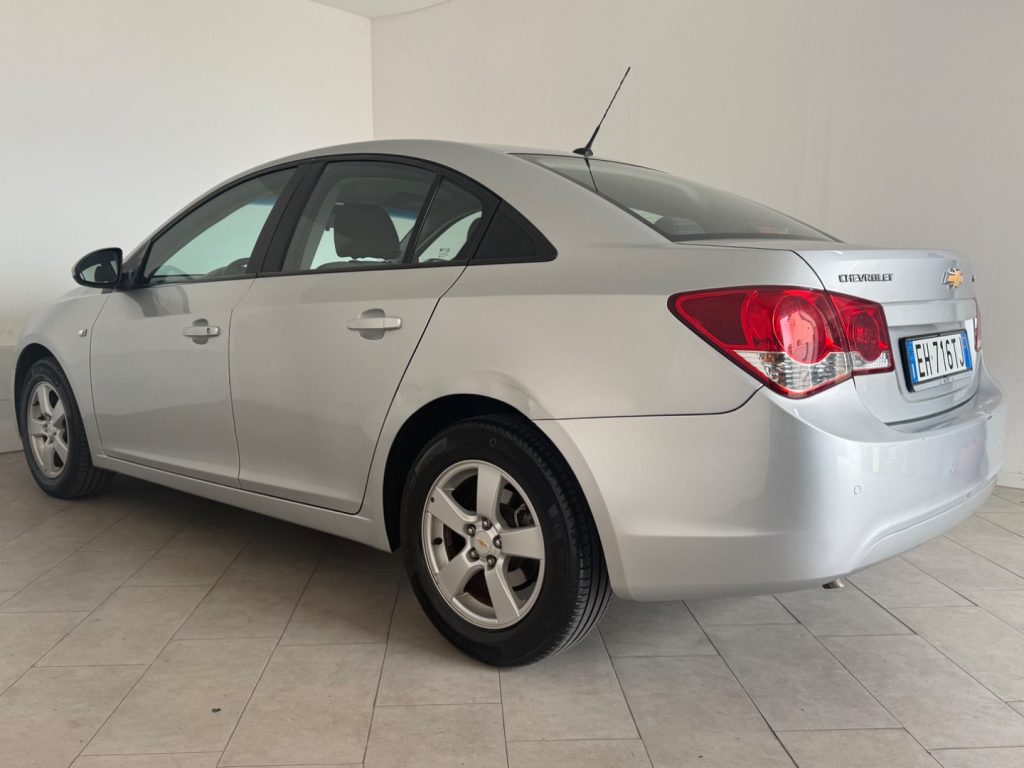 CHEVROLET Cruze 1.6 4 porte LS - 5
